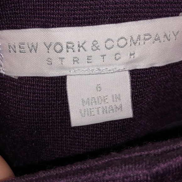 NY & Co plum pencil skirt. Size 10. - Picture 2 of 3
